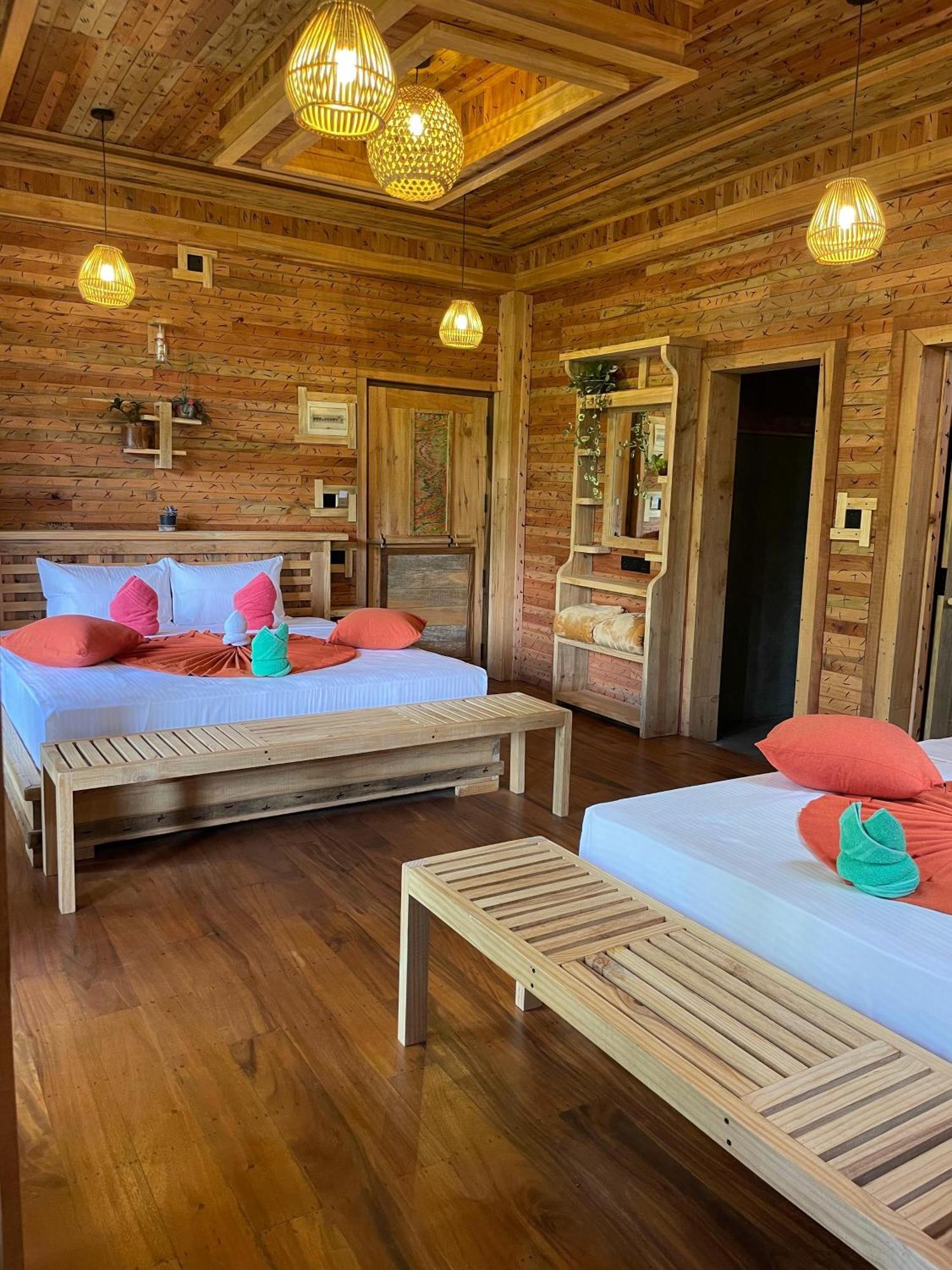 Winwood Ella Hotel Exterior foto